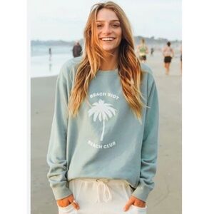 Beach riot one size, oversized pull over.